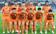 马来西亚队在亚洲俱乐部足球比赛中勇敢前行